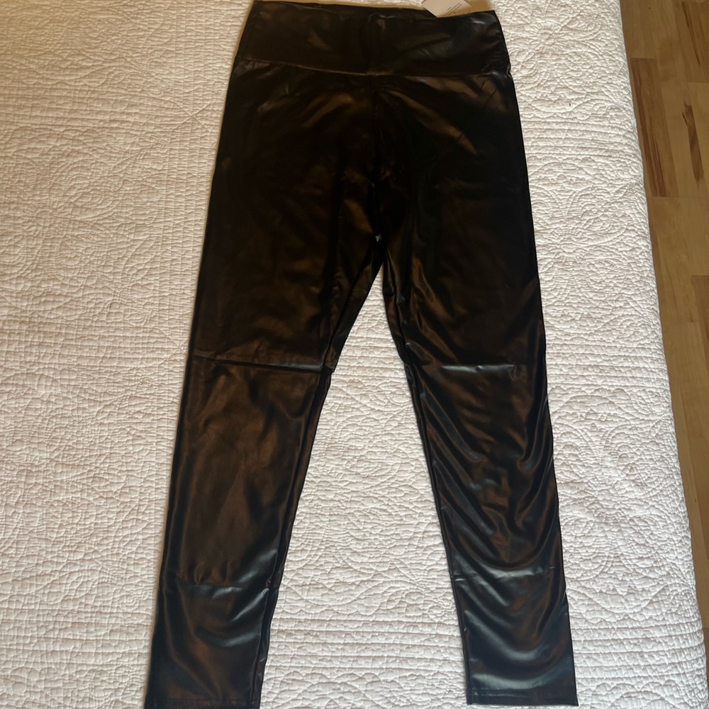 Black Faux Leather Leggings size large New with tags!